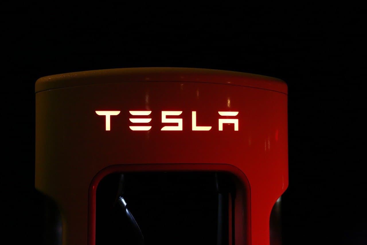 Tesla gaat het accepteren van Bitcoin betalingen mogelijk hervatten